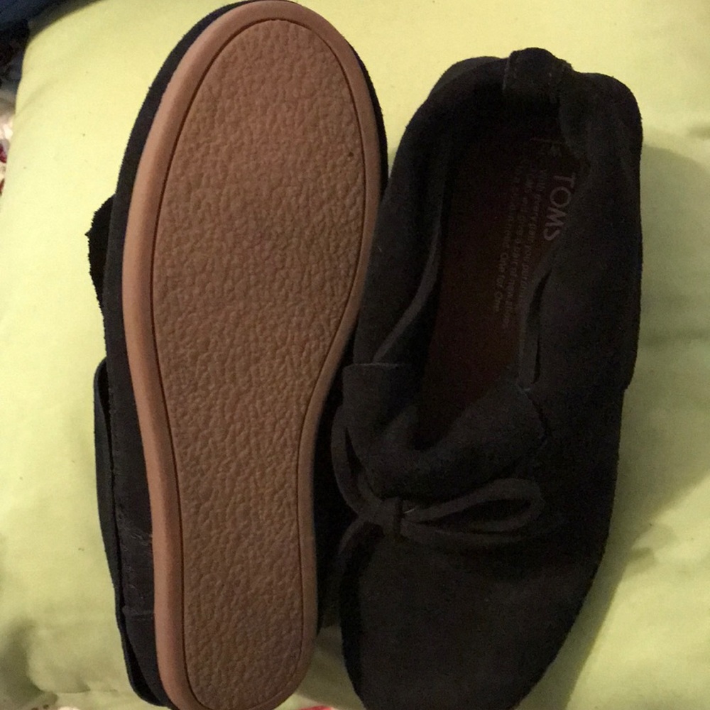 Tom’s zahara black suede bootie